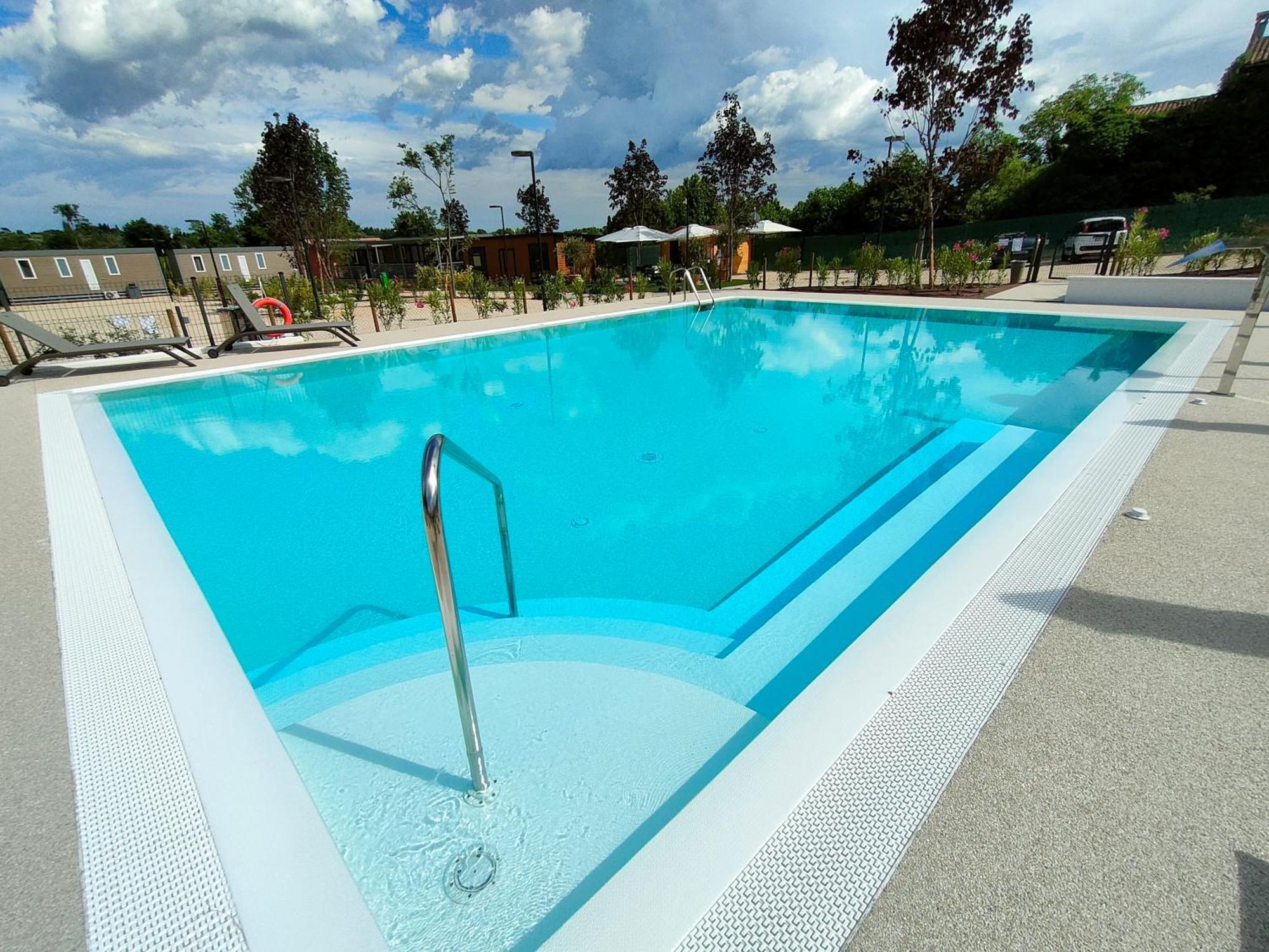 I Campi Wine Relais Hotel Ronchi  Exterior photo