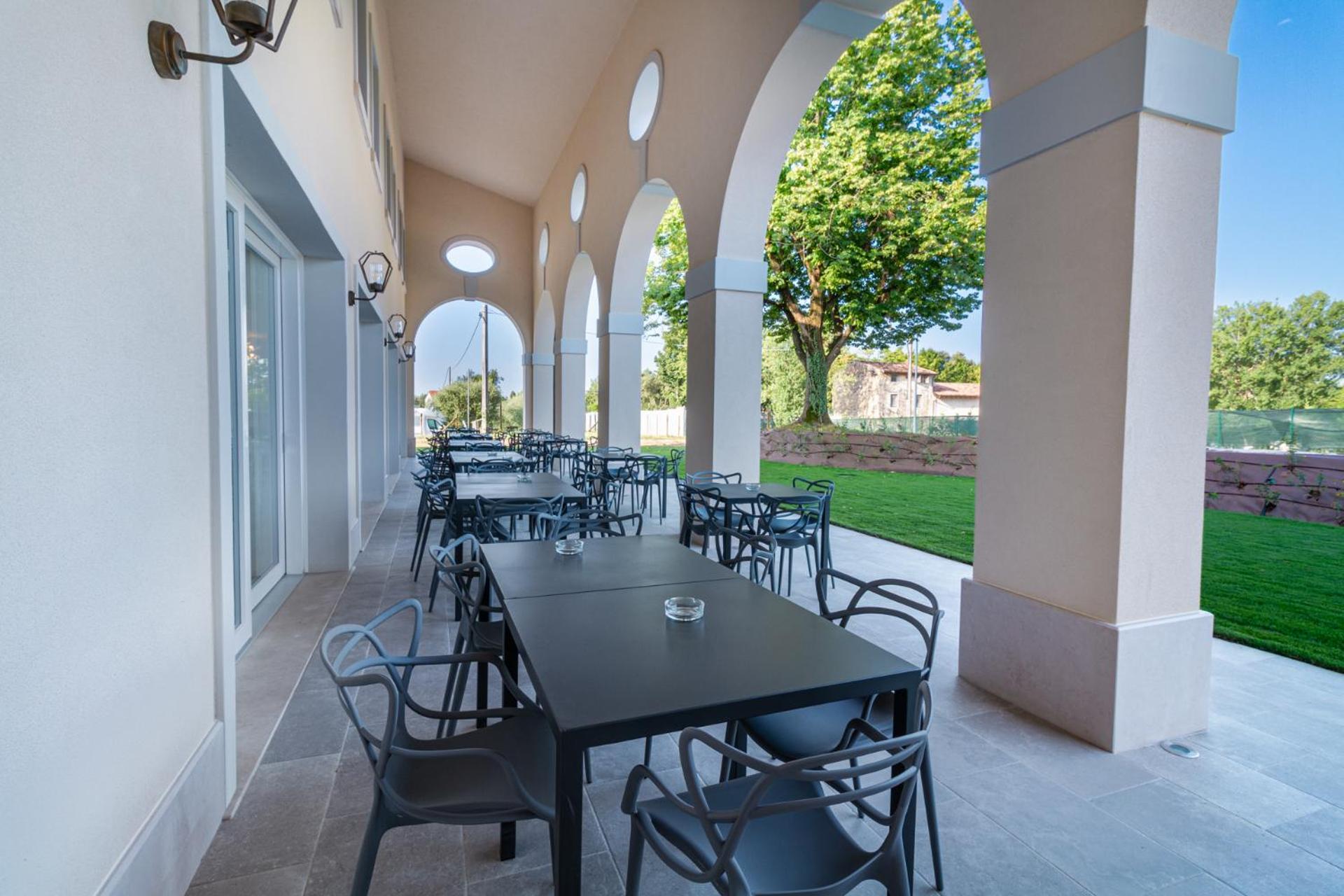 I Campi Wine Relais Hotel Ronchi  Exterior photo