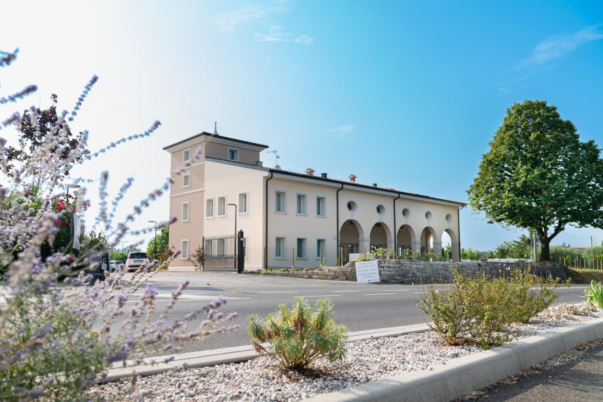 I Campi Wine Relais Hotel Ronchi  Exterior photo